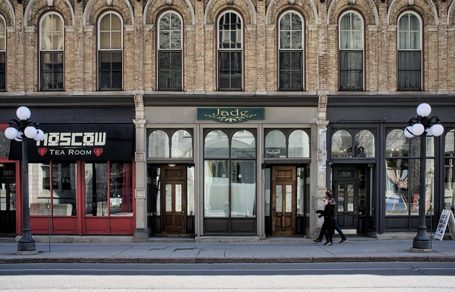 jade lantern with cipher