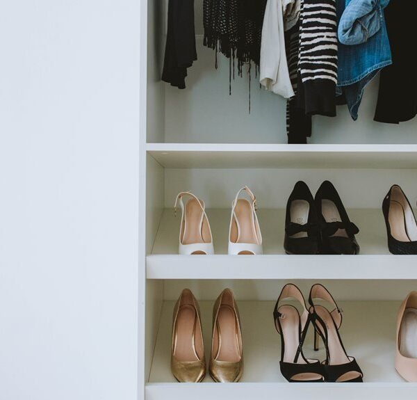 minimalist fashion essentials guide